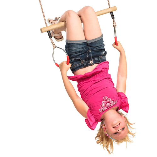 Ring trapeze with metal rings